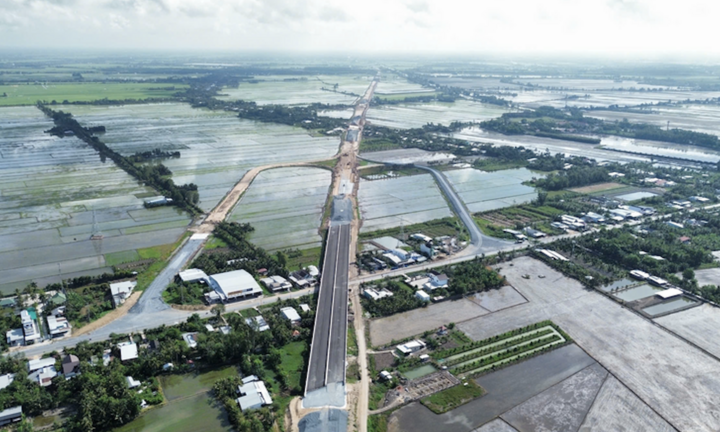 Bộ Xây dựng ra “tối hậu thư” với nhà thầu cao tốc Cần Thơ - Cà Mau