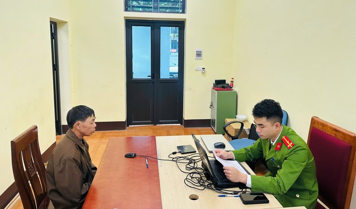 Khởi tố Bùi Văn Đức - đối tượng bán số lô, số đề tại nhà riêng