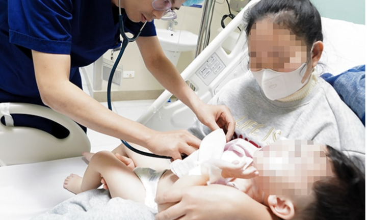 Bé 3 tuổi ở Hải Phòng nguy kịch vì bị chó nặng 30kg cắn liên tiếp vào ngực