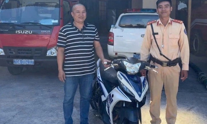 Tin tức thời sự 24h: CSGT giúp người dân tìm được xe sau gần 12 năm bị trộm