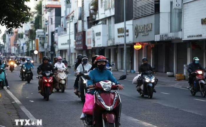 Thời tiết TP.HCM lạnh sâu 17°C hiếm gặp, chuyên gia lý giải nguyên nhân