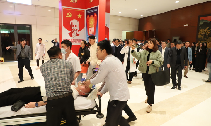 Bộ Y tế diễn tập đảm bảo công tác y tế phục vụ Đại hội Đại biểu toàn quốc lần thứ XIV của Đảng