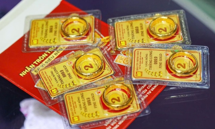 Giá vàng hôm nay (12/1): Giá vàng trong nước tăng vọt