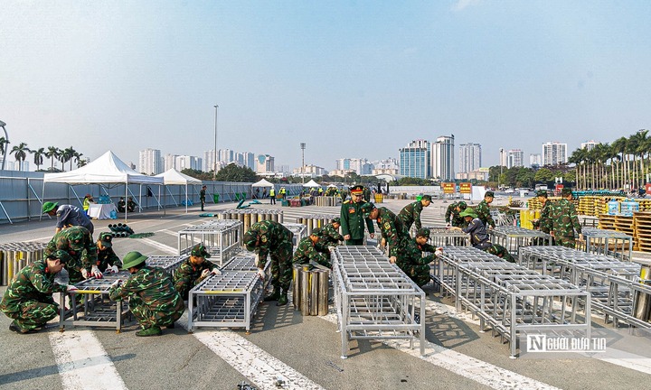 Bên trong trận địa pháo chào mừng thành công Đại hội XIV của Đảng
