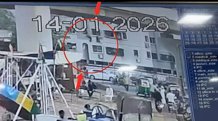 Xe máy bất ngờ lao khỏi cầu do vướng dây diều, 3 người trong một gia đình Ấn Độ tử vong thương tâm