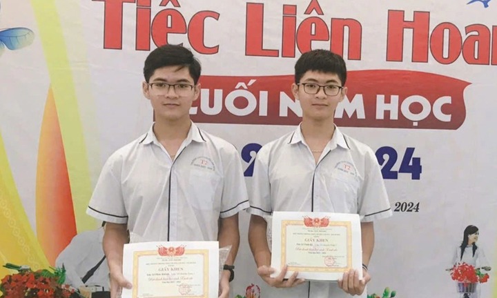 Anh em sinh đôi cùng đạt giải nhất Toán học sinh giỏi quốc gia THPT 2025-2026