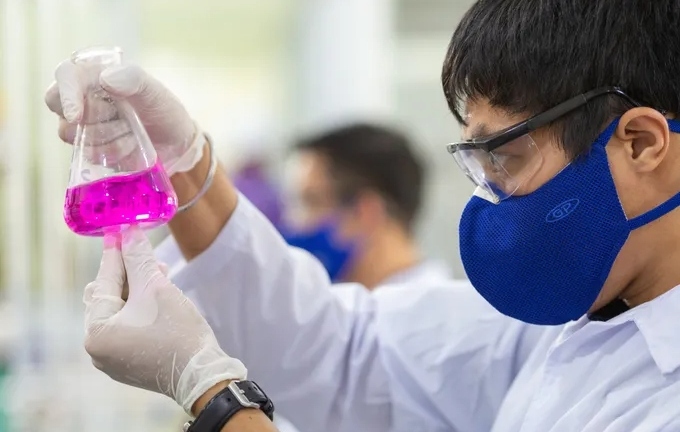 TP.HCM: Sẽ tuyển dụng đặc cách, tăng lương để  