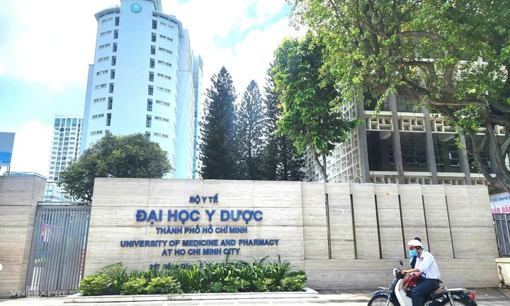 Đại học Y Dược TP.HCM siết chặt điều kiện tuyển sinh sau đại học, bác sĩ nội trú