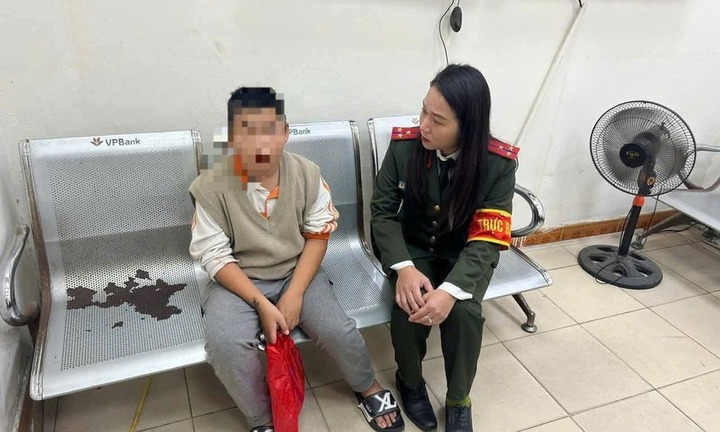 Hà Nội: Công an phường Ba Đình giúp cháu bé đi lạc đoàn tụ với gia đình