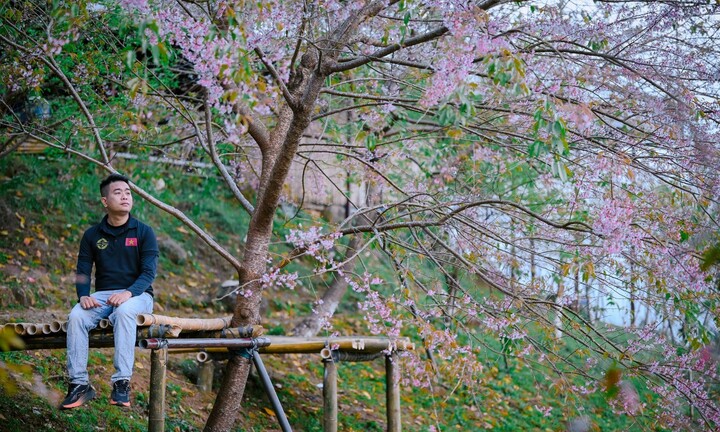 Đinh Mạnh Hưng – Người kể chuyện quê hương bằng những bước chân lang thang