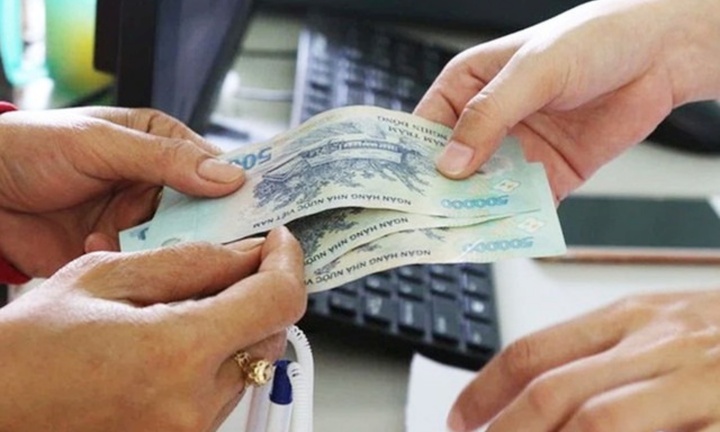 Công an cảnh báo thủ đoạn lừa đảo đổi tiền mặt lấy tiền trong tài khoản ngân hàng