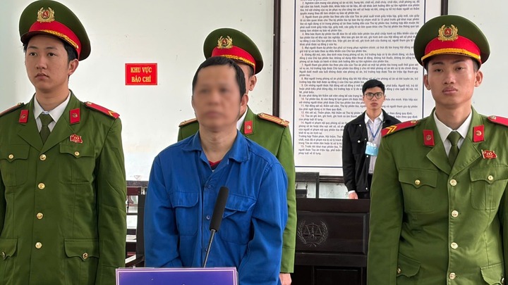 Xét xử cựu cán bộ ngân hàng lừa đảo gần 4,5 tỷ đồng 