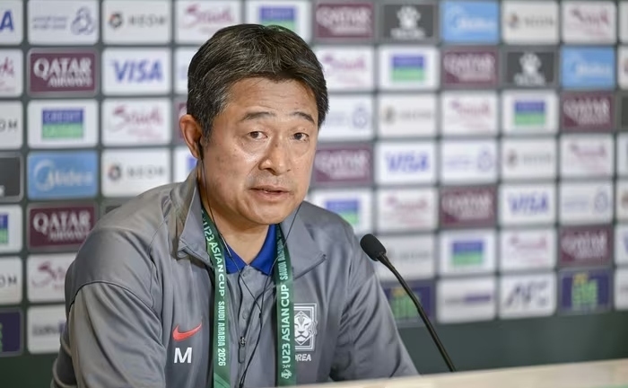 Đá hơn người vẫn thua U23 Việt Nam, HLV U23 Hàn Quốc nói lời tiếc nuối