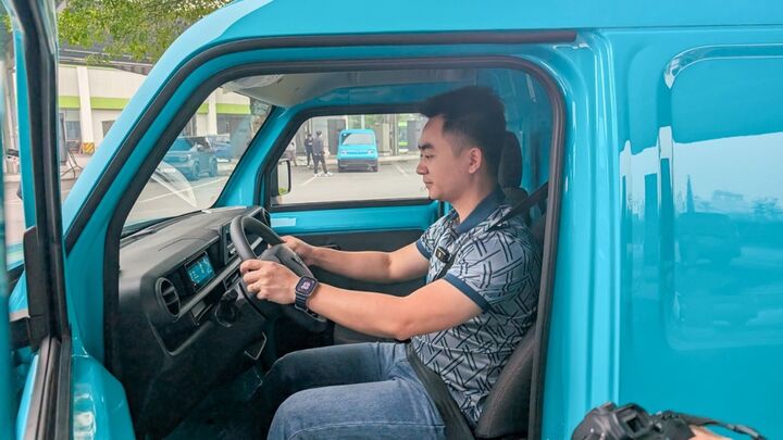 Ít chi phí, nhiều lợi thế: VinFast EC Van trở thành chiếc xe trong mơ với người chạy dịch vụ vận tải