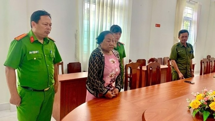 Buôn bán hàng cấm, người phụ nữ ở Vĩnh Long bị bắt tạm giam