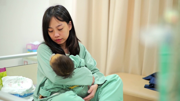 Kỳ tích ghép gan cho bé gái gần 1 tuổi, cân nặng chỉ 5,3 kg tại Vinmec Times City