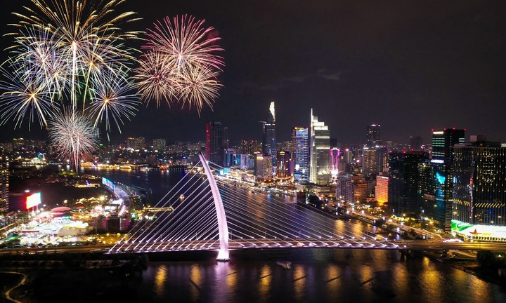 17 điểm bắn pháo hoa đêm Giao thừa Bính Ngọ 2026 tại TP.HCM
