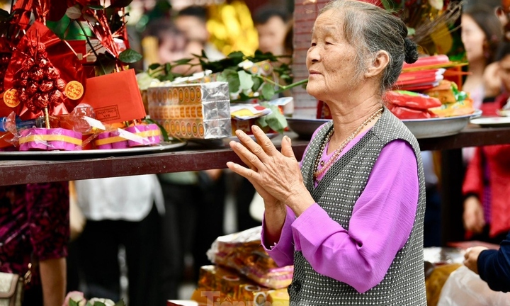 Văn khấn cúng Rằm tháng Giêng 2026 chuẩn