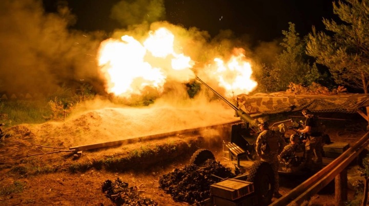 Ukraine lại nhận loạt