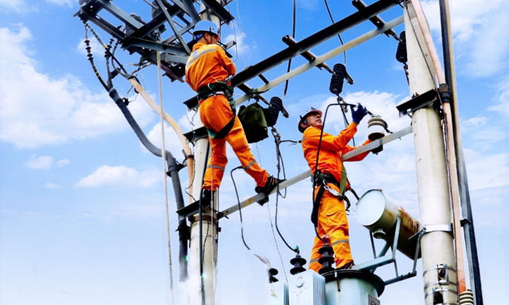 CTĐL Quảng Ninh: Điện đi trước một bước để thúc đẩy đà tăng trưởng hai con số