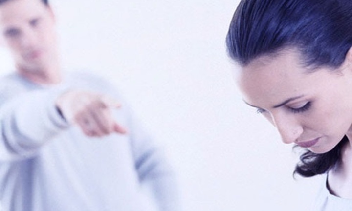 Chồng ép buộc vợ sinh con sẽ bị xử phạt thế nào?
