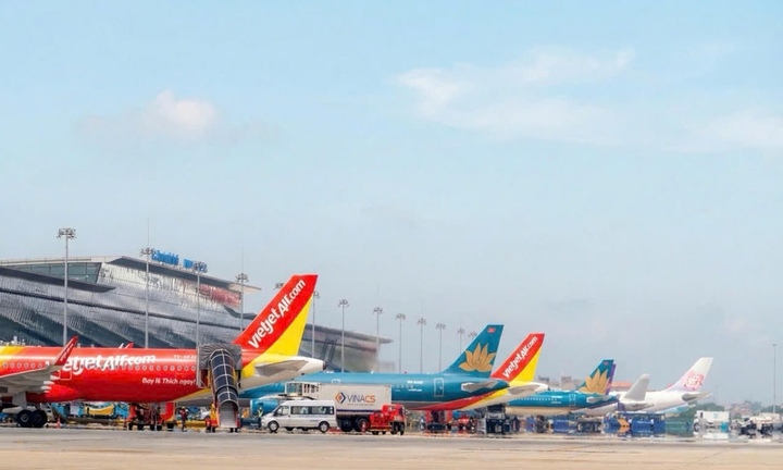 Hàng không tăng cường bay đêm trên các đường bay “nóng” dịp Tết