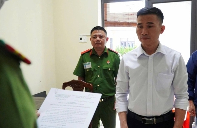 Triệt xóa đường dây sản xuất gần 1 tấn cà phê giả mỗi ngày bằng hóa chất, phụ gia và bột đậu nành