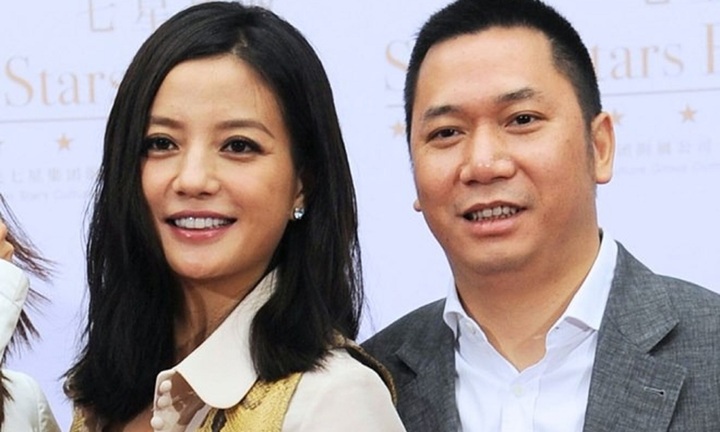 Hé lộ nguyên nhân thực sự khiến Triệu Vy ly hôn chồng đại gia Huỳnh Hữu Long