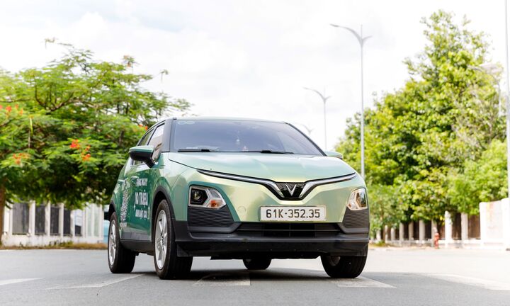 Dễ dàng vi vu Tết bằng VinFast VF 5 nhờ chính sách “mua xe 0 đồng”, lãi suất ưu đãi chỉ 7%