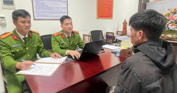 Bắt khẩn cấp đối tượng cướp giật sau 2 giờ gây án ở Thanh Hóa