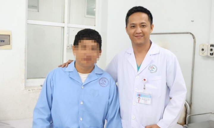 Tin tức đời sống 14/2: Đang chơi bóng đá, người đàn ông bất ngờ bị nhồi máu cơ tim