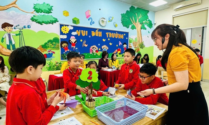 Luật Nhà giáo 2025: 6 thay đổi cốt lõi nâng tầm vị thế đội ngũ sư phạm
