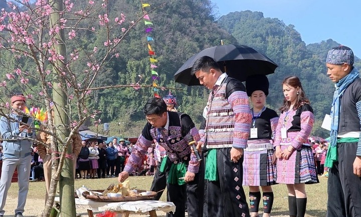 Độc đáo lễ hội Gầu Tào của đồng bào Mông ở Pà Cò