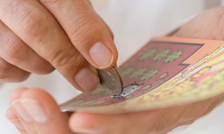 Người đàn ông bị kiện vì thất hứa chia cho bạn tiền nếu trúng xổ số