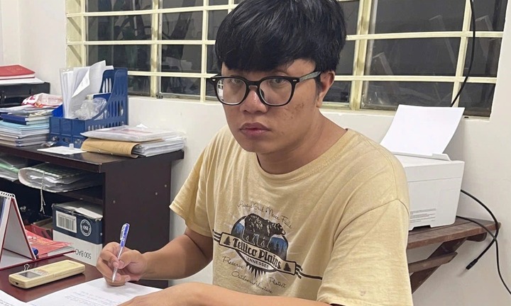 Bắt gã