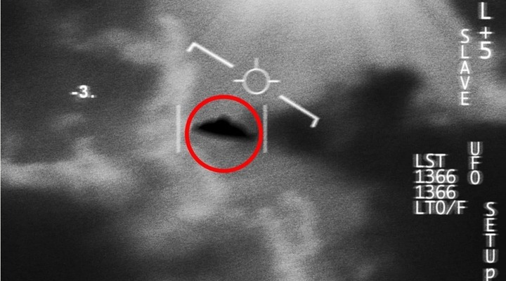 Mỹ sắp giải mật hồ sơ liên quan UFO, lời tiên tri của bà Vanga bất ngờ thành tâm điểm chú ý