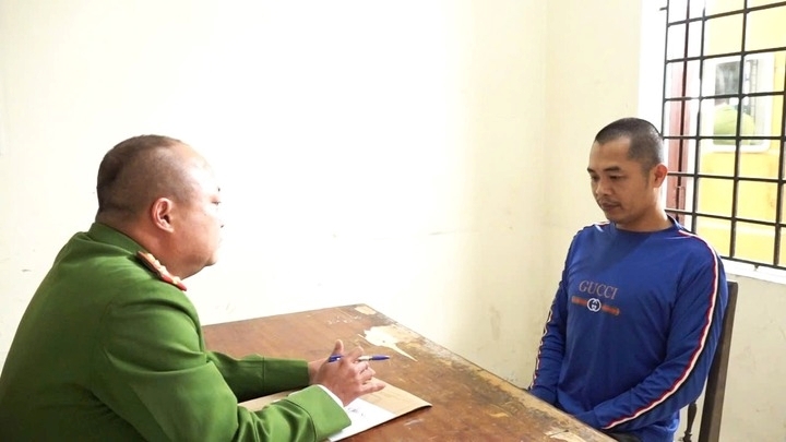 Bắt đối tượng cạy cửa nhà hàng xóm, trộm 1,4 cây vàng cùng nhiều tiền mặt