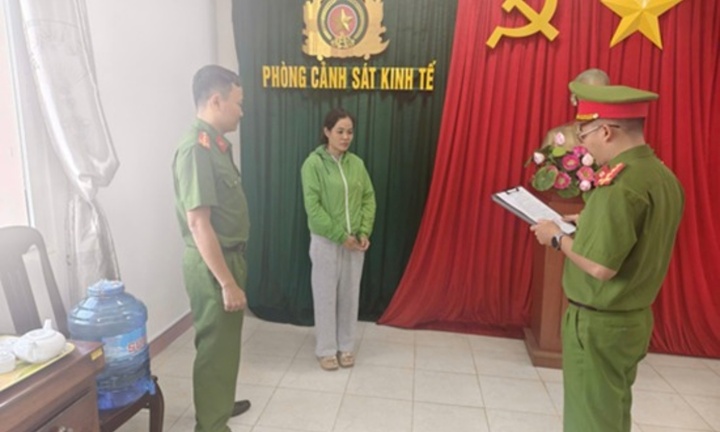 Khởi tố nữ giám đốc làm khống hơn 500 hóa đơn để trục lợi tiền thuế