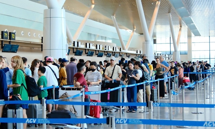 Cục Hàng không chỉ rõ nguyên nhân chậm, huỷ chuyến bay dịp Tết