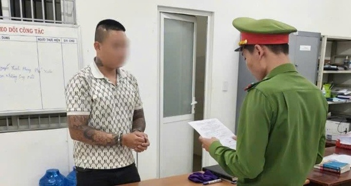 Tạm giữ nam thanh niên