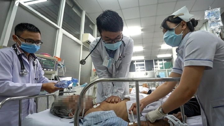 TP.HCM: Hỗ trợ học phí và sinh hoạt phí để thu hút bác sĩ nội trú