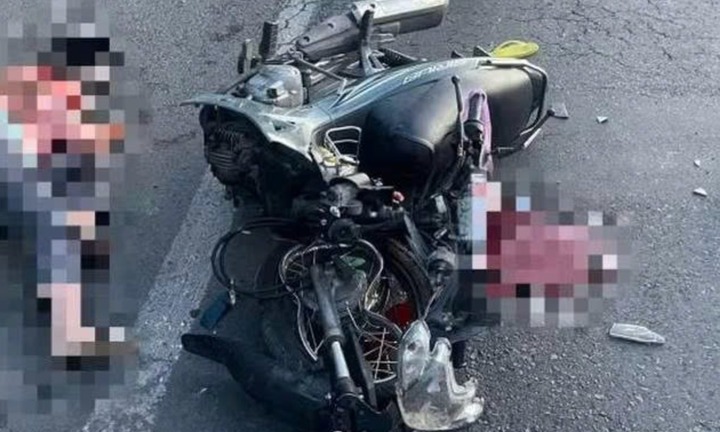 Hiện trường vụ tai nạn giao thông, người bán vé số cùng nữ công nhân tử vong