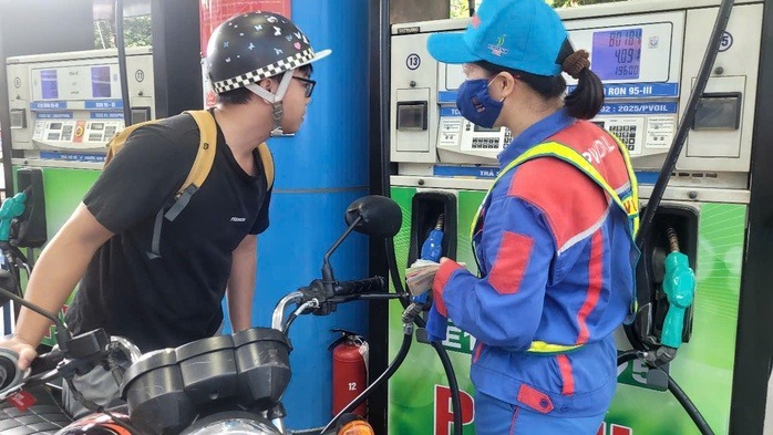 Hàng chục triệu xe máy, ô tô cần chú ý gì khi buộc dùng xăng sinh học từ 1/6?