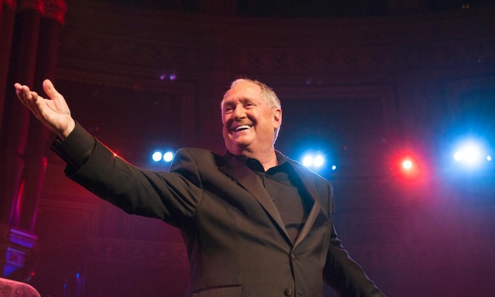 Huyền thoại âm nhạc Neil Sedaka qua đời chưa rõ nguyên nhân