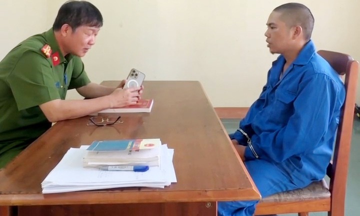 Bắt người đàn ông đánh vợ dã man ở Quảng Ngãi