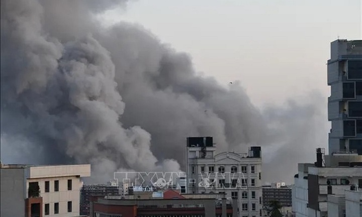 Israel tấn công trụ sở Lực lượng Hàng không vũ trụ Iran tại Tehran