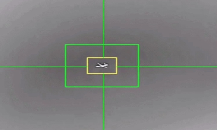 Clip: Phòng không Iran bắn hạ 