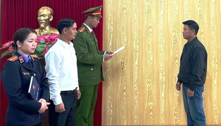 Phát hiện cơ sở sản xuất dấm giả quy mô lớn tại Ninh Bình, bắt tạm giam Vũ Văn Dũng