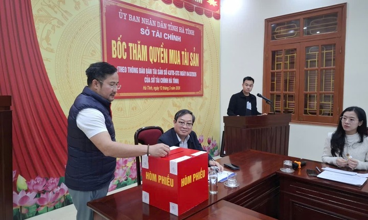Lộ diện doanh nghiệp chi hơn 142 tỷ đồng mua gần 30kg vàng ở Hà Tĩnh