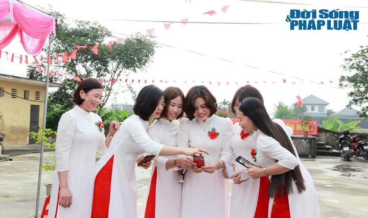 Cử tri Hưng Yên và Thái Nguyên nô nức phấn khởi trong ngày hội toàn dân, gửi trọn niềm tin vào từng lá phiếu